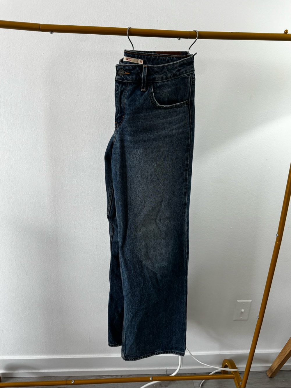 Classic Dark Wash Men's Jeans - Blue